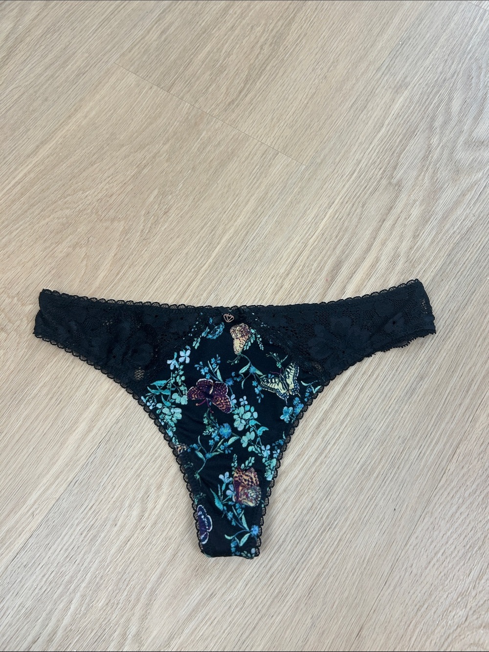 Victoria’s Secret Thong Panty